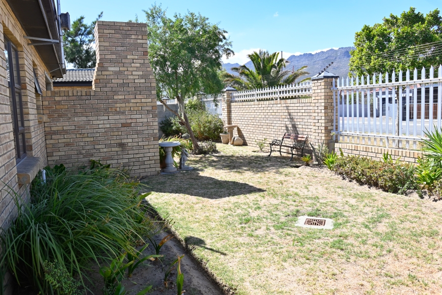 3 Bedroom Property for Sale in Fairview Golf Estate Western Cape